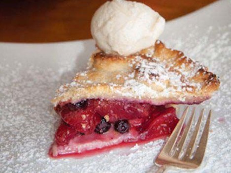 Slice of bumble berry pie a la mode