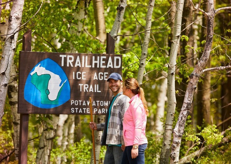 A couple at the Ice Age Trail trailhead.