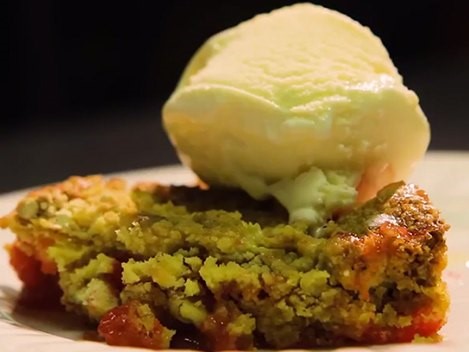 Rhubarb cobbler with ice cream